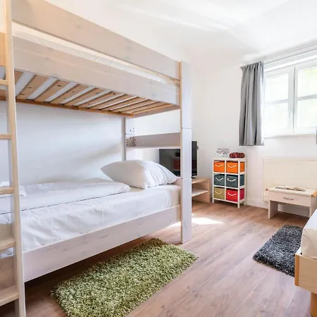 Komfort Mit 2 Schlafzimmern Und Terrasse A63 *